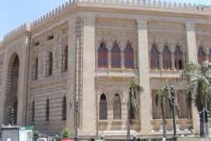 وزير الاثار