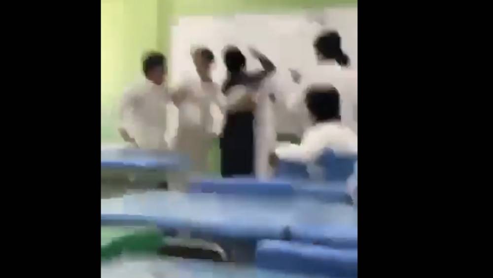 وفاة طالب خلال مشاجرة بمدرسة في جدة