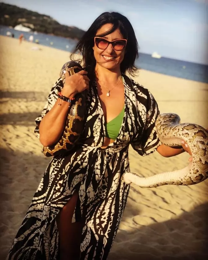 الفنانة المغربية أسماء الخمليشي